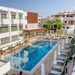 https://alonia-apartments.hotelsatayianapa.com