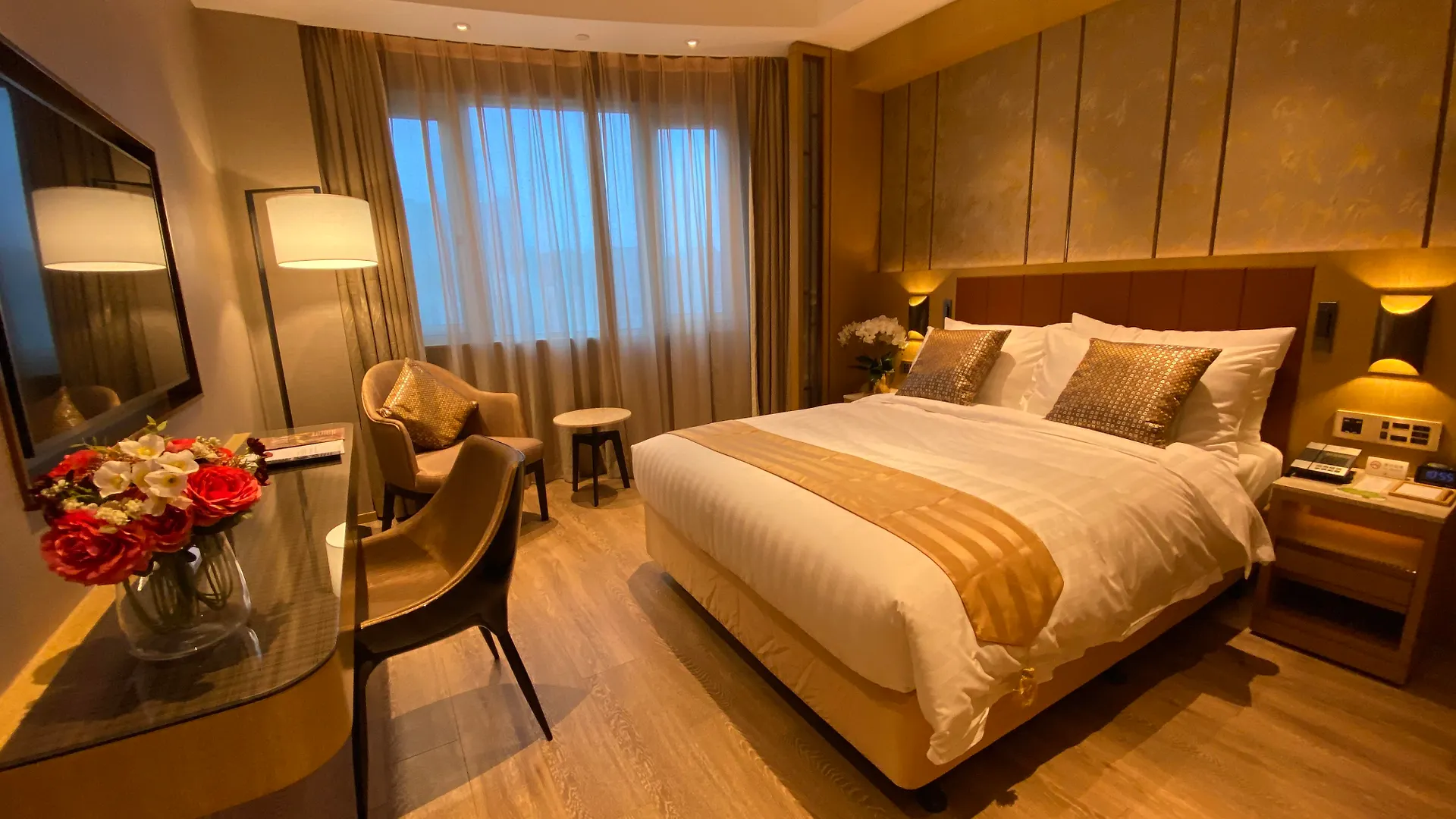 Grand Dragon Hotel Macau 4*,  China