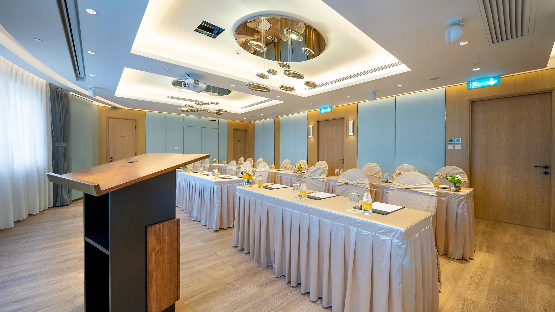 Grand Dragon Hotel Macau 4*,  China